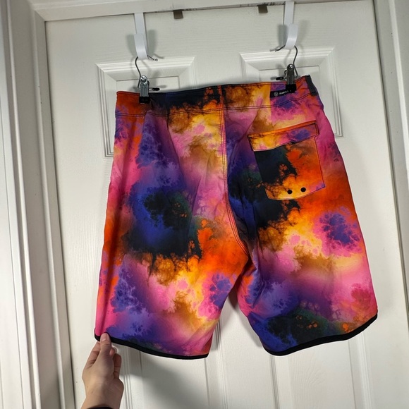 CG Habitat Men’s OG Athletic Fit 309 Board Swim Trunks Shorts Tie Dye Size 34 - Picture 9 of 10